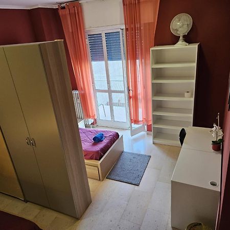 Guesthouse - Metro M1 Sesto Rondo Сесто Сан Джовани Екстериор снимка