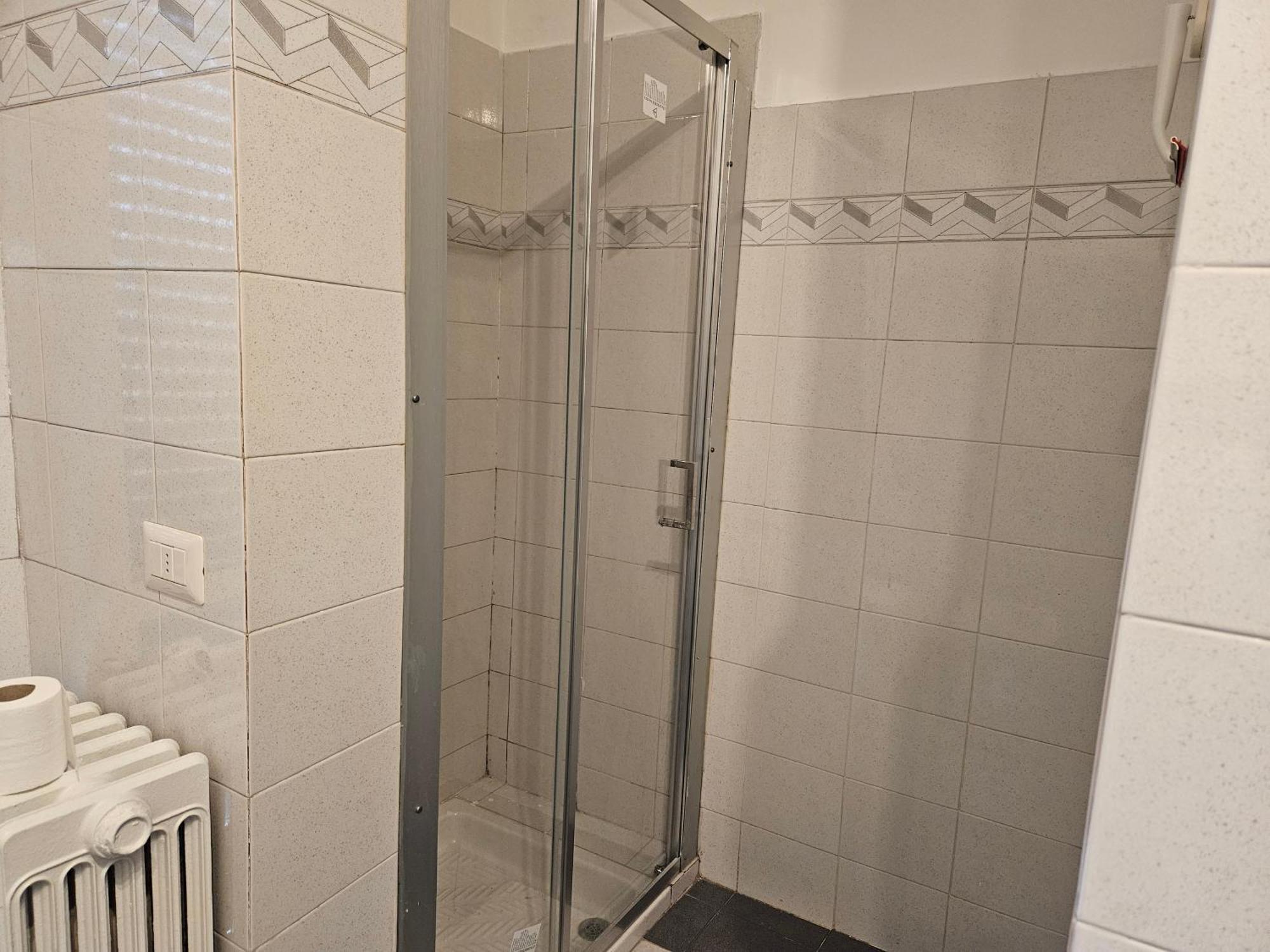 Guesthouse - Metro M1 Sesto Rondo Сесто Сан Джовани Екстериор снимка